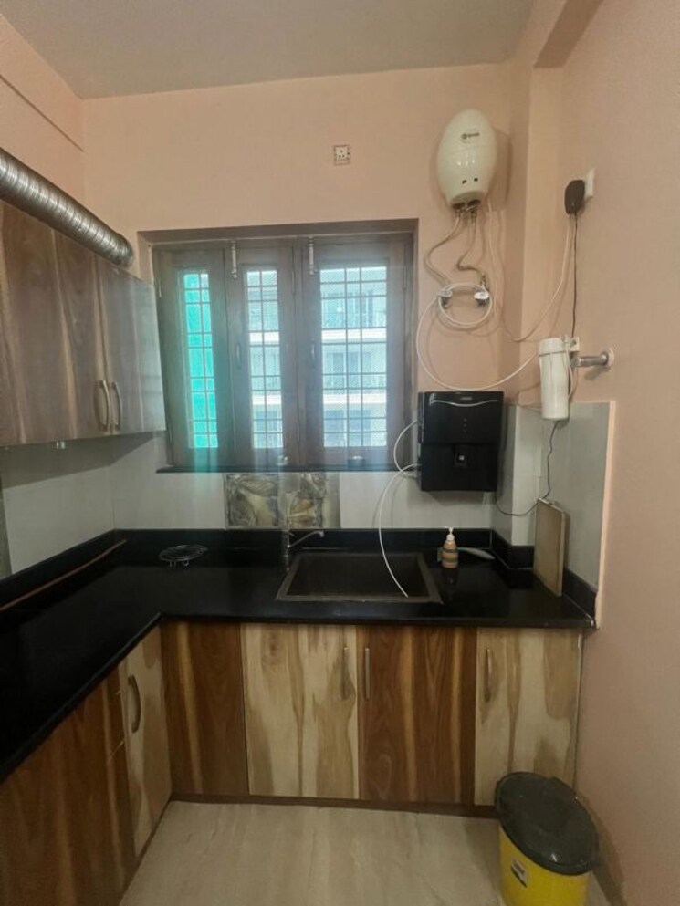 Kitchen, rwa-residential-society-sector-46 3 Bedroom 1600 Sq.Ft. Builder Floor In Sector 46 Gurgaon 9742011