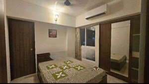 Bedroom in 1 BHK Apartment at Lodha Amara, Kolshet Road – for Rent