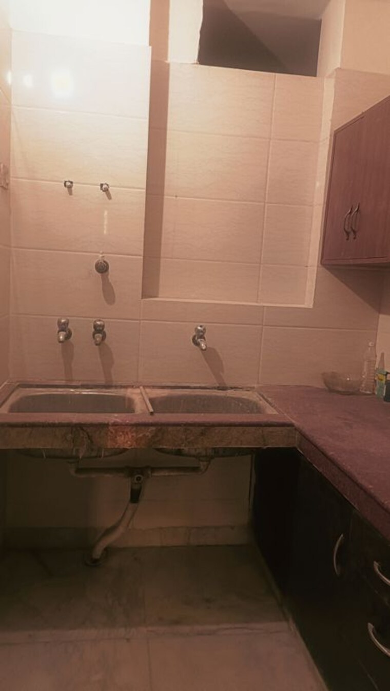 Bathroom, choma 1.5 Bedroom 795 Sq.Ft. Builder Floor In Choma Gurgaon 9742095