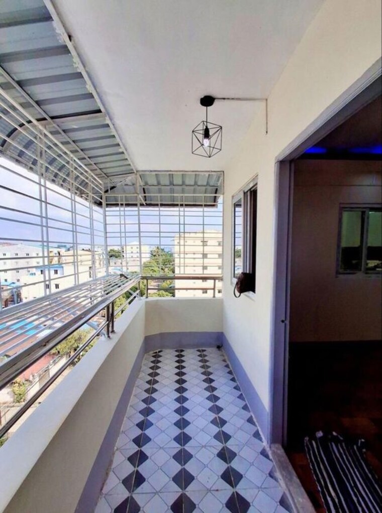 Room, vineet khand Pg For Girls In Vineet Khand 9742198