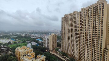 2 BHK Apartment For Rent in Rustomjee Urbania Azziano, Thane West