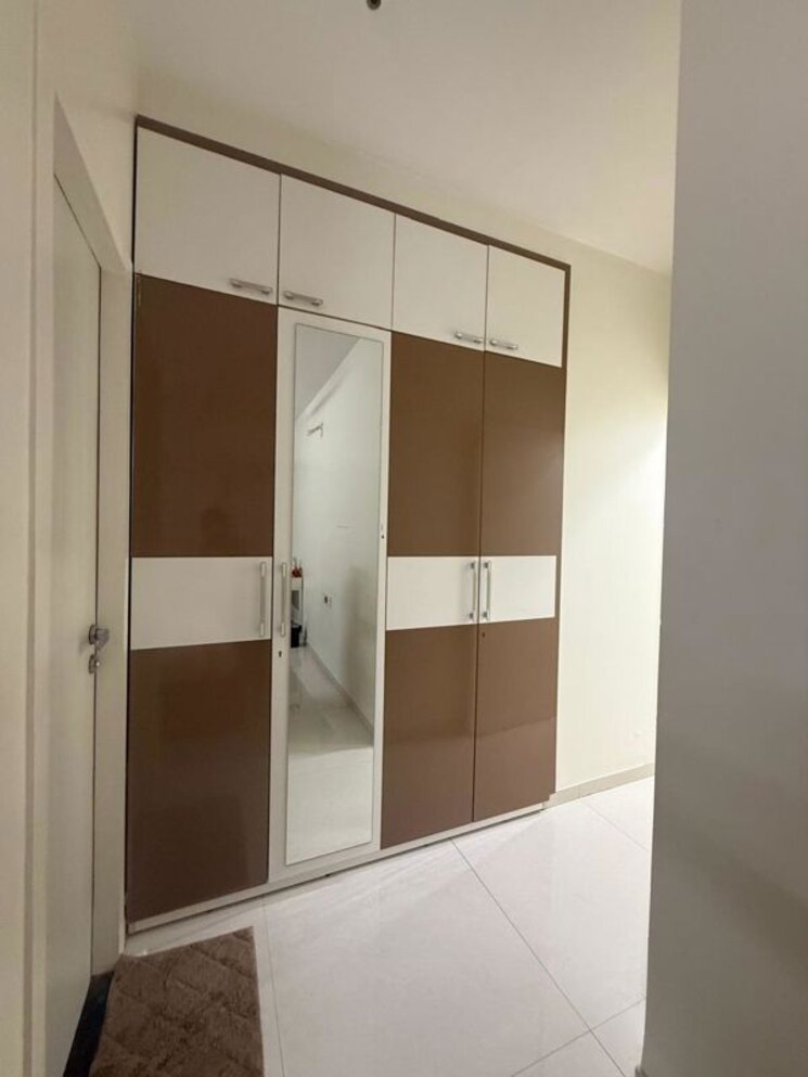 Bathroom, rustomjee-urbania-azziano 2 Bedroom 851 Sq.Ft. Apartment In Thane West Thane 9737293