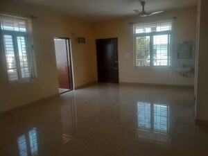Room in 3 BHK Builder Floor at Nri Layout – for Rent