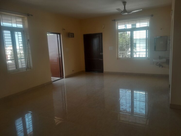 Room, nri layout 3 Bedroom 1500 Sq.Ft. Builder Floor In Nri Layout Bangalore 9742171