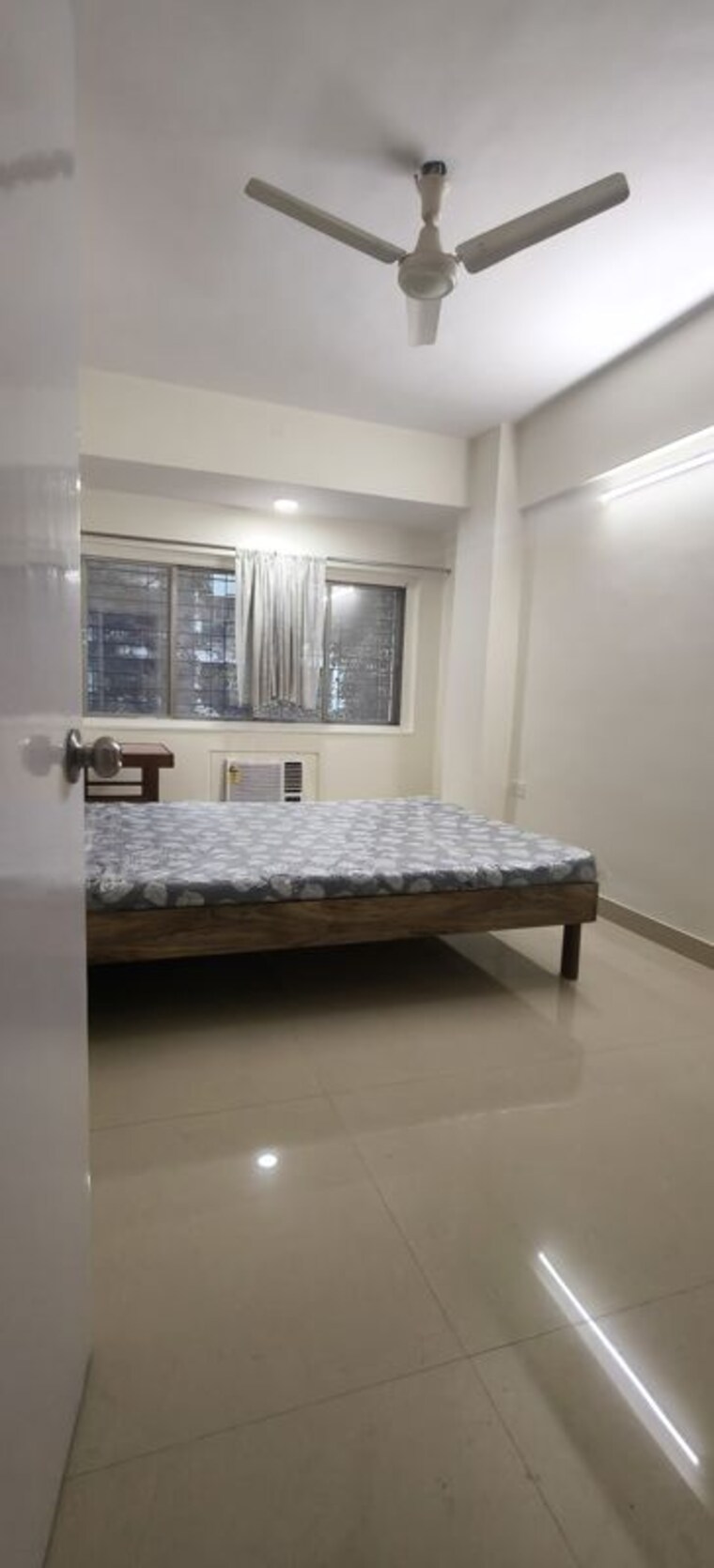 Bedroom, oshiwara-mhada 2 Bedroom 1000 Sq.Ft. Apartment In Andheri West Mumbai 9742248