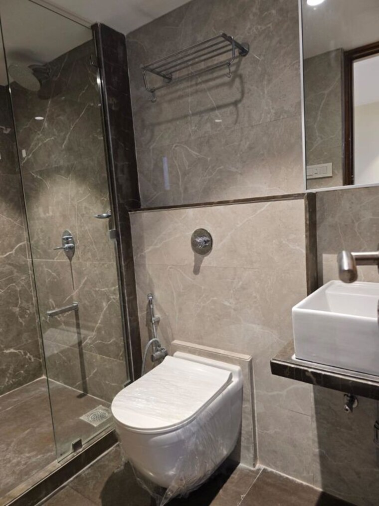 Bathroom, ekta-trinity 3 Bedroom 1250 Sq.Ft. Apartment In Santacruz West Mumbai 9742345