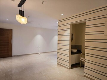 Room in 3 BHK Apartment at Ekta Trinity, Santacruz West – for Rent