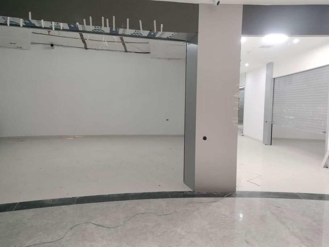 Retail Shop For Rent in Raviraj 93 Avenue