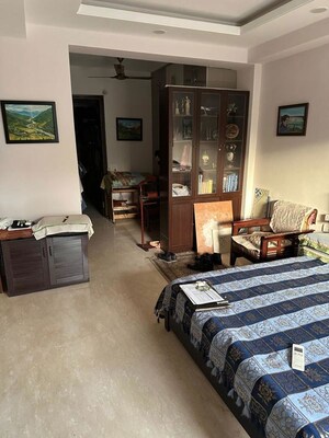 Bedroom in 3 BHK Builder Floor at Sector 46 – for Sale