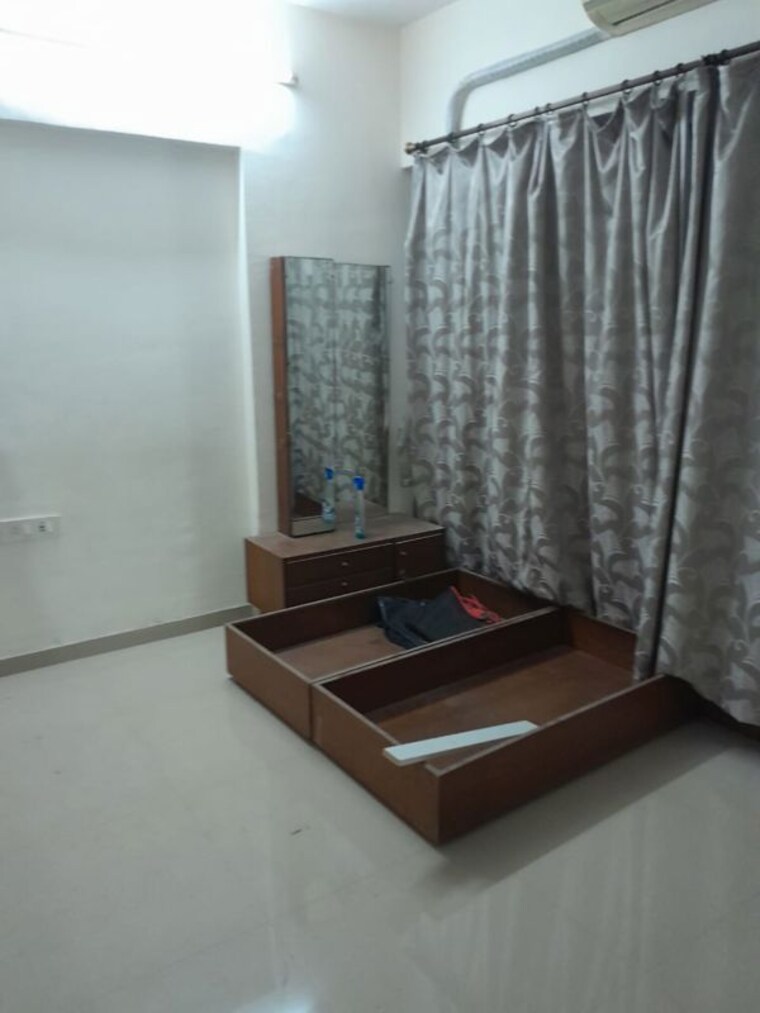 Living Room, tulsi-building 2 Bedroom 590 Sq.Ft. Apartment In Borivali East Mumbai 9742391