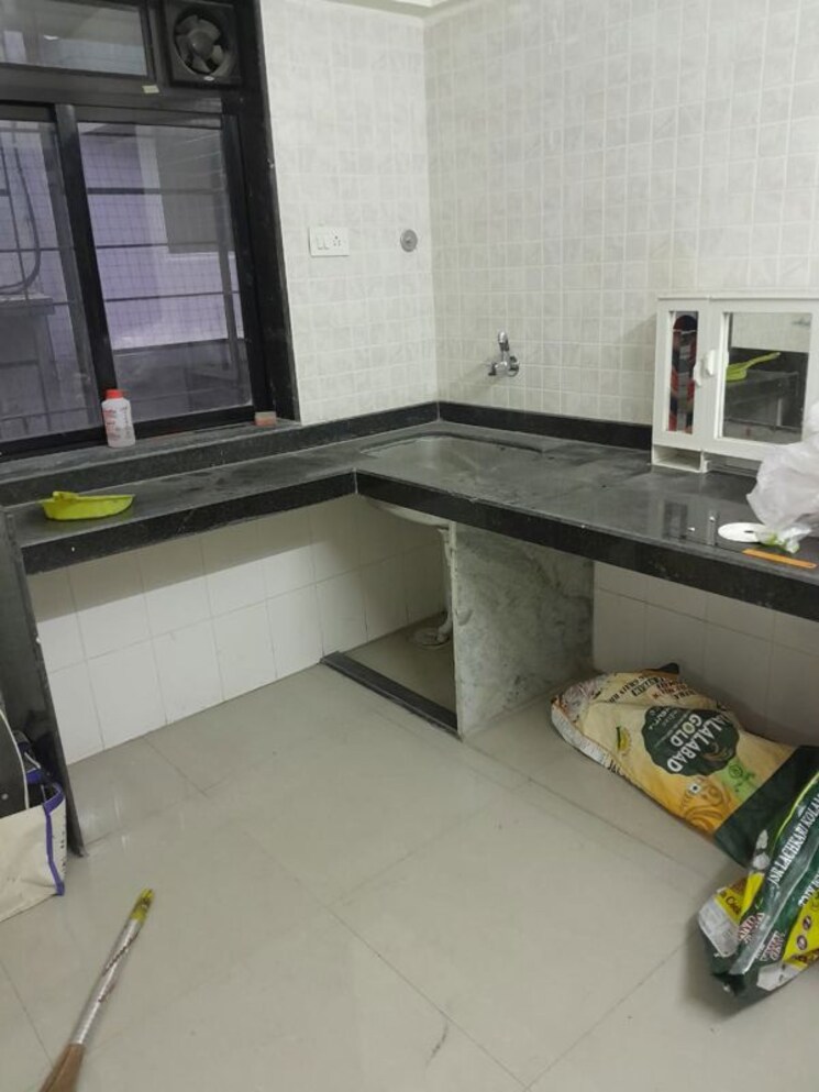 Kitchen, tulsi-building 2 Bedroom 590 Sq.Ft. Apartment In Borivali East Mumbai 9742391