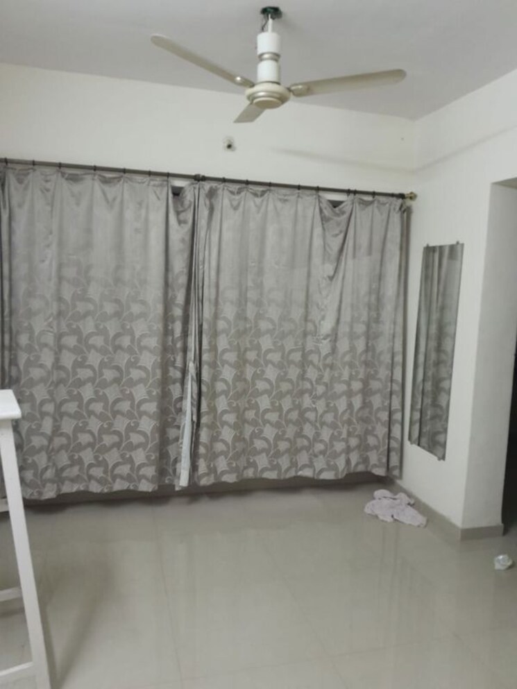 Bathroom, tulsi-building 2 Bedroom 590 Sq.Ft. Apartment In Borivali East Mumbai 9742391
