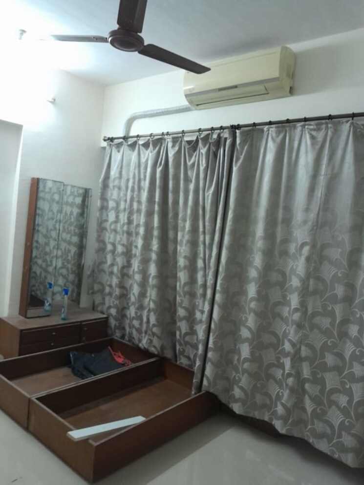 Balcony, tulsi-building 2 Bedroom 590 Sq.Ft. Apartment In Borivali East Mumbai 9742391