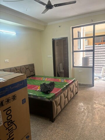 Bedroom in 1 BHK Builder Floor at Signature Tower Sector 30, Sector 30 – for Rent