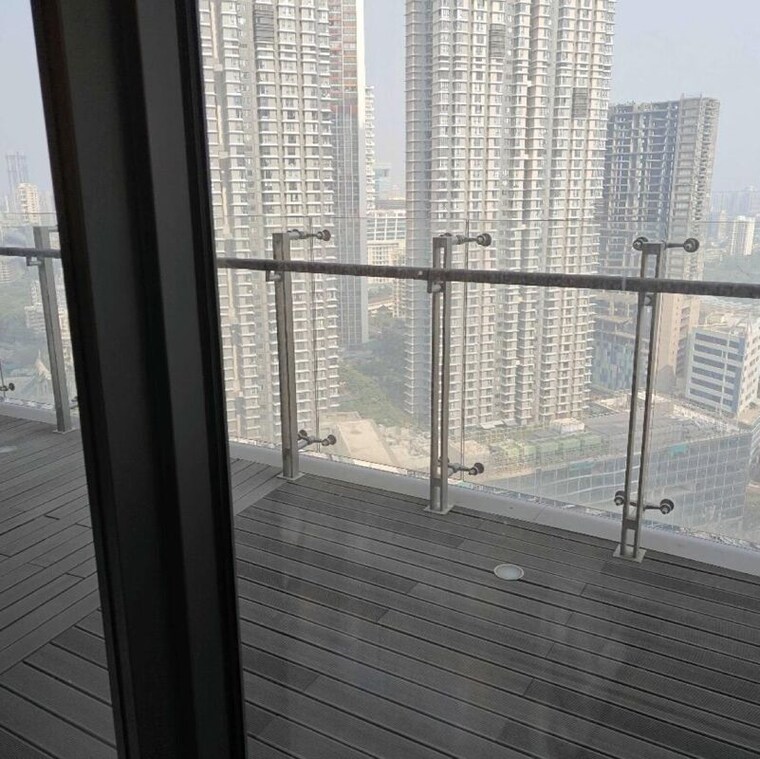 Room, lodha-world-crest 3 Bedroom 1553 Sq.Ft. Apartment In Empire Mill Mumbai 9742412