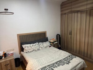 Bedroom in 4 BHK Apartment at Bandra West – for Rent