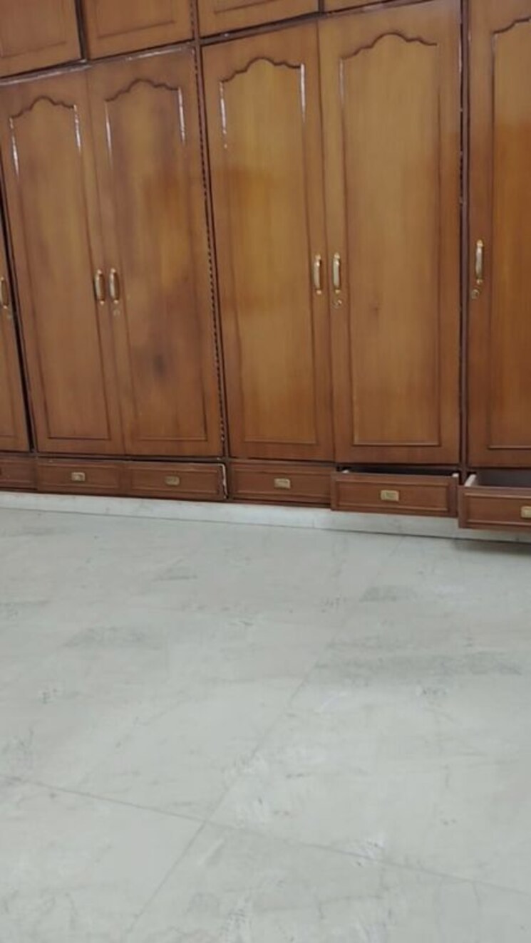 Room, vasant kunj 3 Bedroom 1800 Sq.Ft. Apartment In Vasant Kunj Delhi 9742427