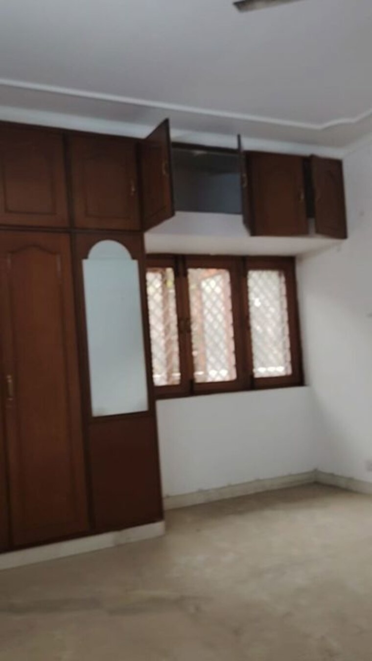 Room, vasant kunj 3 Bedroom 1800 Sq.Ft. Apartment In Vasant Kunj Delhi 9742427