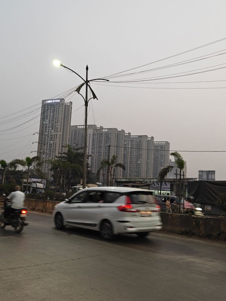  Parking, tata-amantra 2 Bedroom 612 Sq.Ft. Apartment In Ashok Nagar Thane 9726812