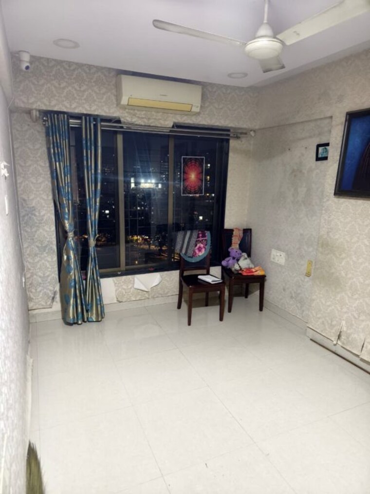  Parking, tilak-shanti-chs 2 Bedroom 850 Sq.Ft. Apartment In Tilak Nagar Mumbai 9742463