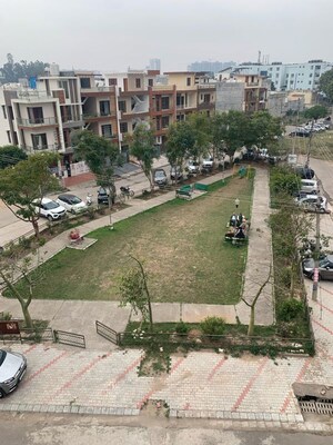 6+ BHK Independent House – Exterior View View at Sector 77 - for Sale