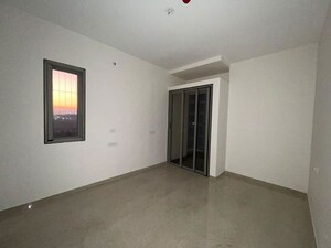 Room in 2 BHK Apartment at Vilas Javdekar Yashwin Enchante, Kharadi – for Rent