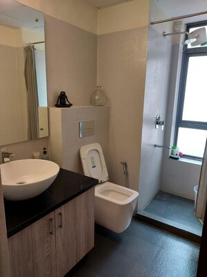 Master Bedroom in 3 BHK Apartment at Orchid Petals, Sector 49 – for Sale