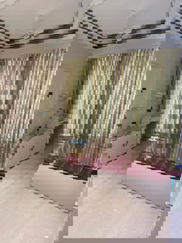 4 BHK + Servant Room Apartment For Sale in Orchid Petals