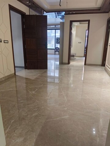 Room in 4 BHK Builder Floor at Ardee City, Sector 52 – for Sale