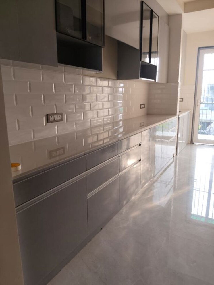 Kitchen, ardee-city 4 Bedroom 250 Sq.Yd. Builder Floor In Sector 52 Gurgaon 9742543