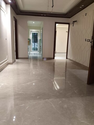 Room in 4 BHK Builder Floor at Ardee City, Sector 52 – for Sale