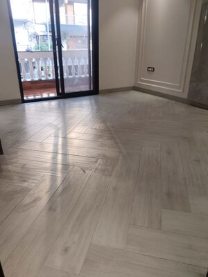 Room in 4 BHK Builder Floor at Ardee City, Sector 52 – for Sale