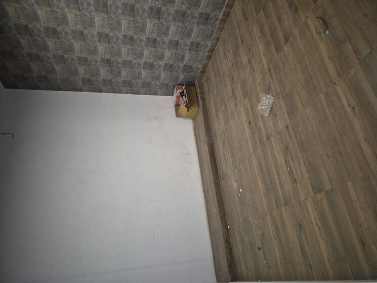 undefined, mayur vihar Commercial Office Space 850 Sq.Ft. In Mayur Vihar Delhi 9742594