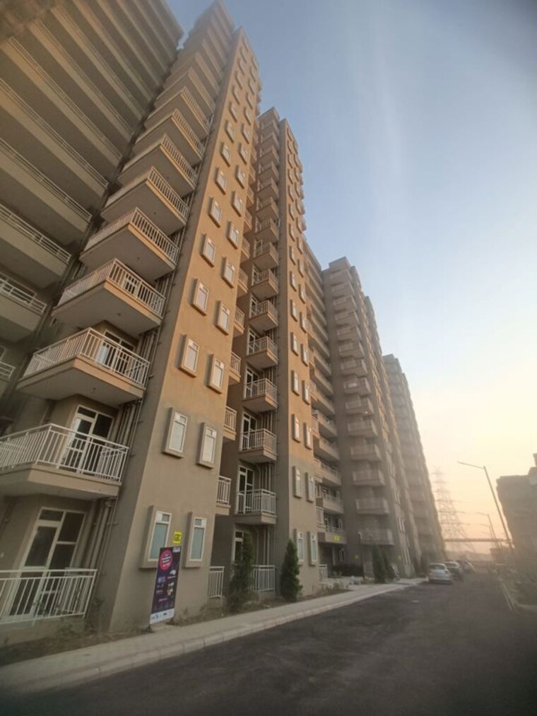 Exterior View, pyramid-altia 1 Bedroom 368 Sq.Ft. Apartment In Sector 70 Gurgaon 9742605