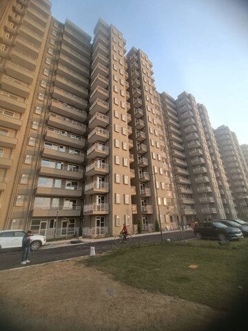 1 BHK Apartment – Exterior View View at Pyramid Altia, Sector 70 - for Rent