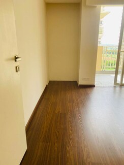 3.5 BHK + Servant Room Apartment For Rent in Omaxe The Nile