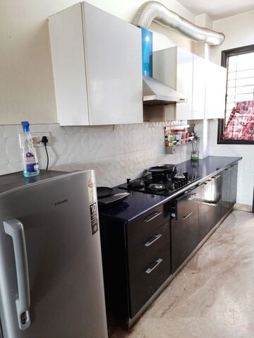 Kitchen in 4 BHK Apartment at Omaxe The Nile, Sector 49 – for Rent