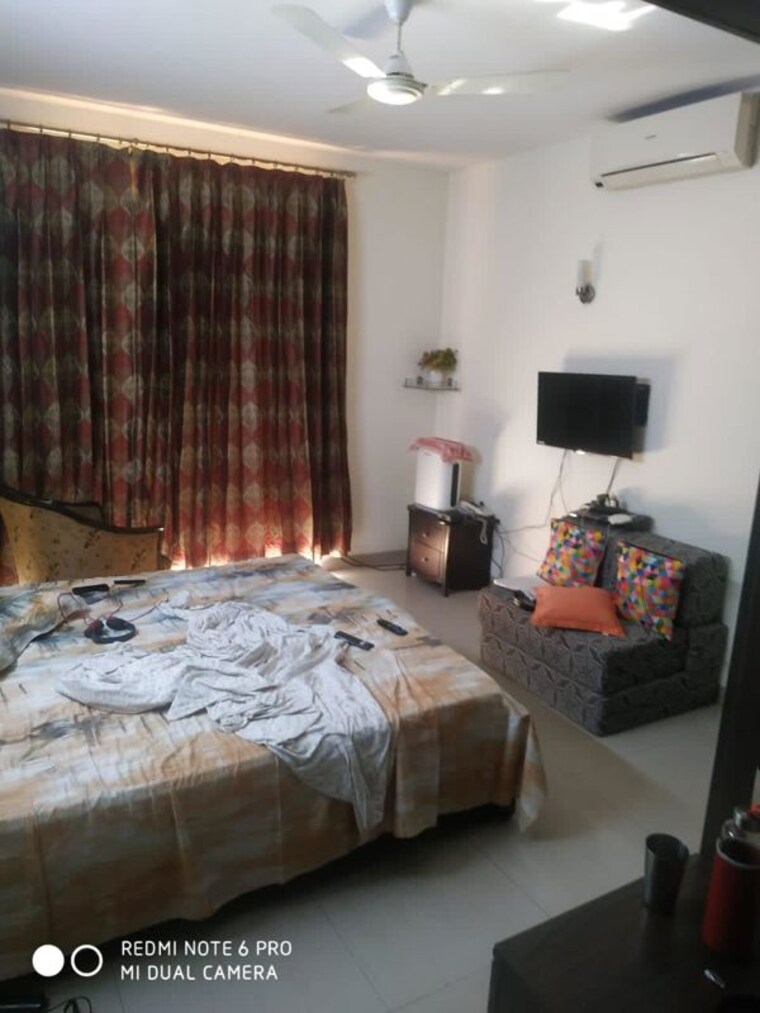 Bedroom, omaxe-the-nile 4 Bedroom 2560 Sq.Ft. Apartment In Sector 49 Gurgaon 9742630