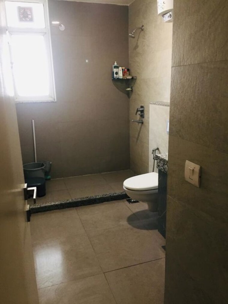 Master Bedroom, omaxe-the-nile 4 Bedroom 2560 Sq.Ft. Apartment In Sector 49 Gurgaon 9742630