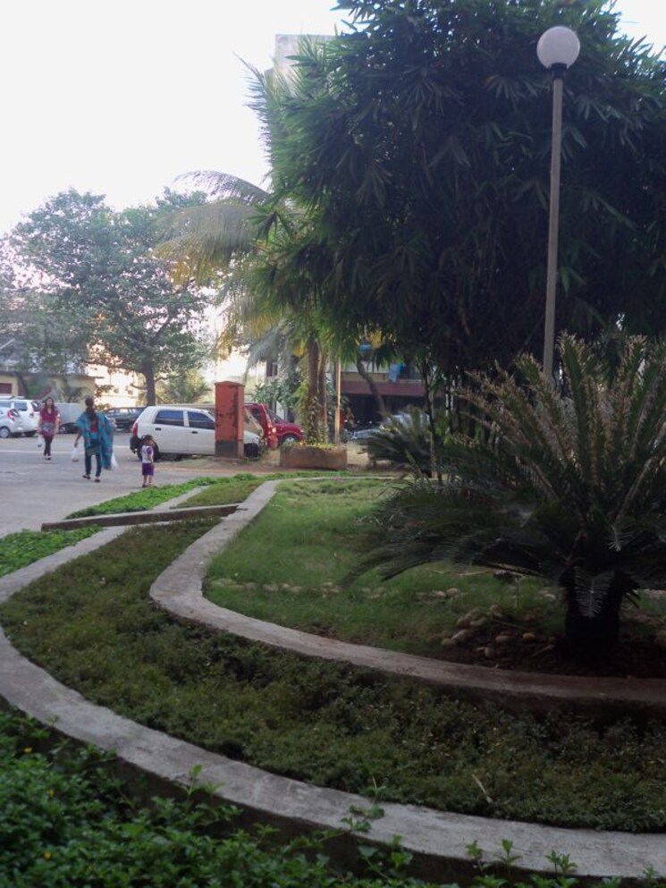 Garden, chhabhaiya-park-chs 1 Bedroom 600 Sq.Ft. Apartment In Kapur Bawdi Thane 9689733