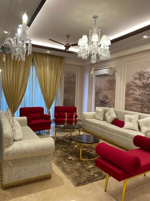 Living Room in 5 BHK Villa at DLF Atria, Dlf Phase ii – for Sale