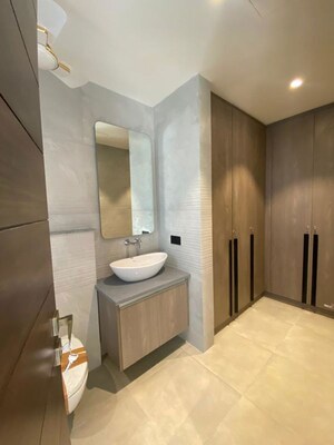 5 BHK Villa For Sale in DLF Atria, Dlf Phase ii