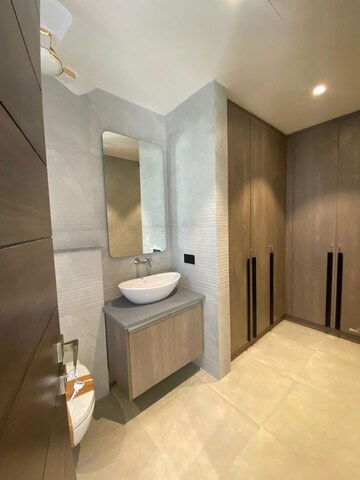 5 BHK Villa For Sale in DLF Atria, Dlf Phase ii