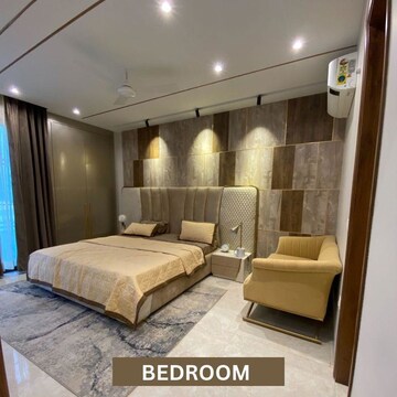 Living Room in 6 BHK Villa at DLF The Icon, Dlf Phase V – for Sale