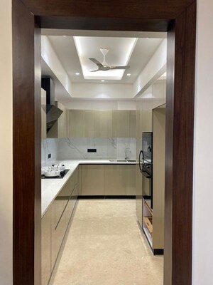 Bathroom in 6 BHK Villa at DLF The Icon, Dlf Phase V – for Sale