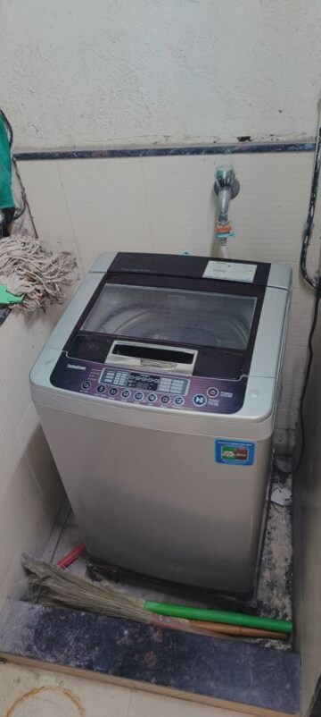 Furnished Amenities in 2 BHK Apartment at Kool Homes Solitaire I, Kondhwa – for Sale