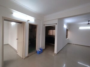 Room in 2 BHK Apartment at Prime Lavender Apartment, Marathahalli – for Rent