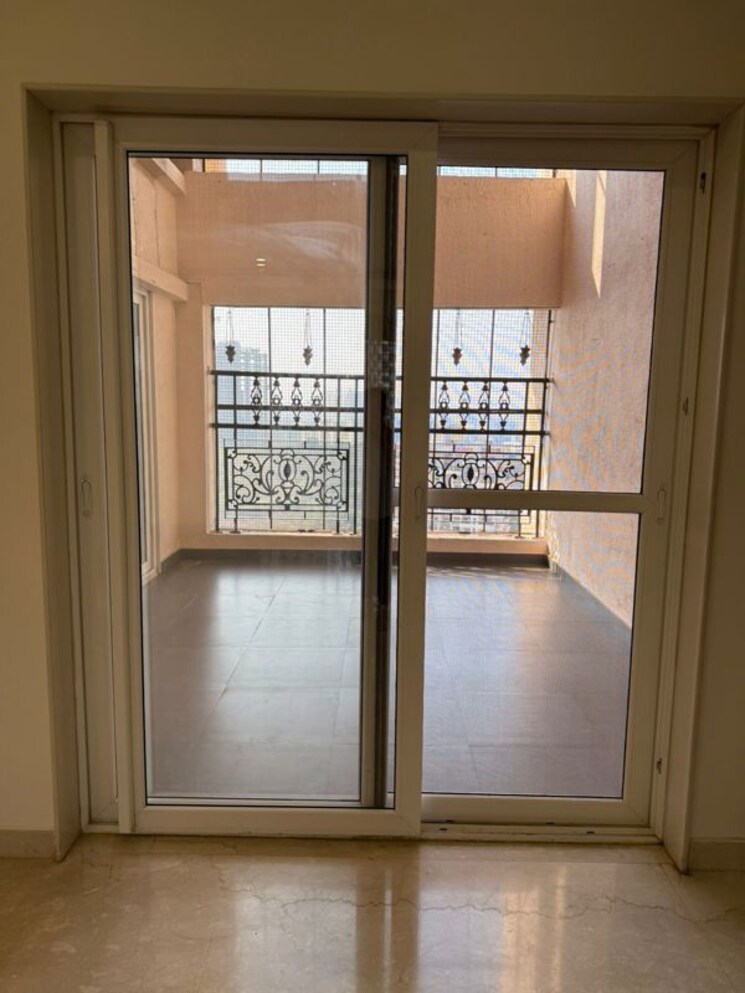 Room, raheja-vistas-premiere 3.5 Bedroom 2800 Sq.Ft. Apartment In Mohammadwadi Pune 9742726