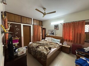 Bedroom in 2 BHK Apartment at Vasant Kunj – for Rent