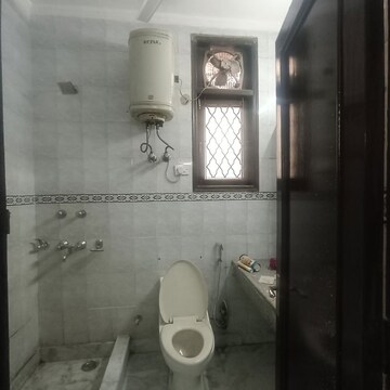 Bathroom in 3.5 BHK Builder Floor at Nehru Enclave – for Rent